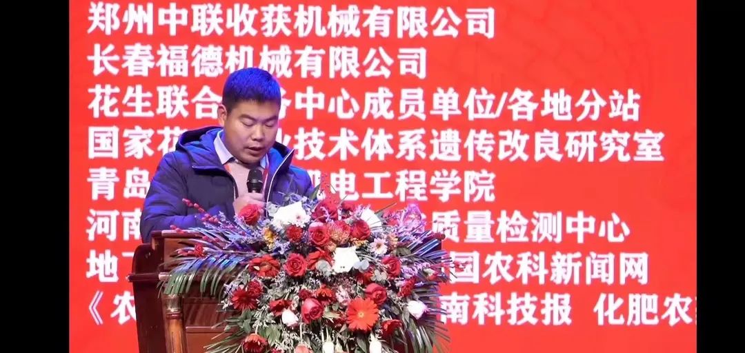 常立赫:跨區(qū)服務(wù)隊(duì)隊(duì)長(zhǎng)的致富秘訣 814-1.jpg