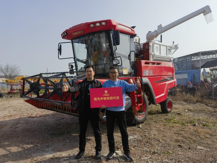 中聯(lián)收獲經(jīng)銷商的堅守:永保服務品質(zhì) 延續(xù)品牌榮耀 中聯(lián)收獲經(jīng)銷商的堅守:永保服務品質(zhì) 延續(xù)品牌榮耀(圖1)